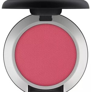 MAC Powder Kiss Soft Matte Eyeshadow Bright Petal Pink